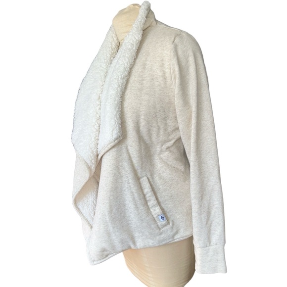 Abercrombie & Fitch Oatmeal Heathered Sherpa Lined Jacket Size Medium - Picture 7 of 11